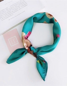 Square Vintage Neck Scarf